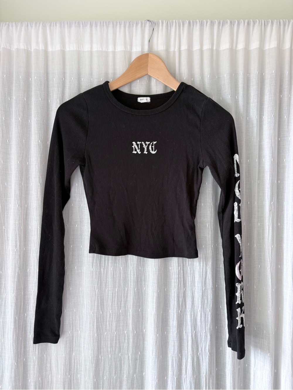 Garage Black NYC Long-Sleeve Ribbed Crop Top - Women's